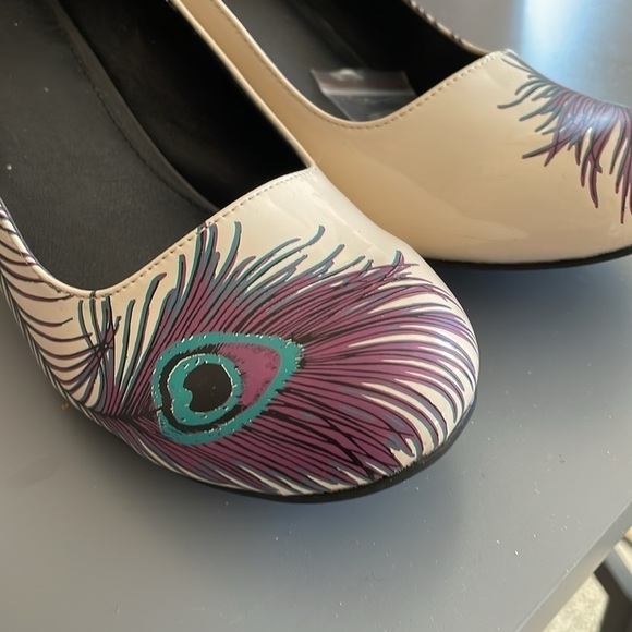 Tuk peacock cream and teal colored heels Sz 11 - Picture 7 of 9
